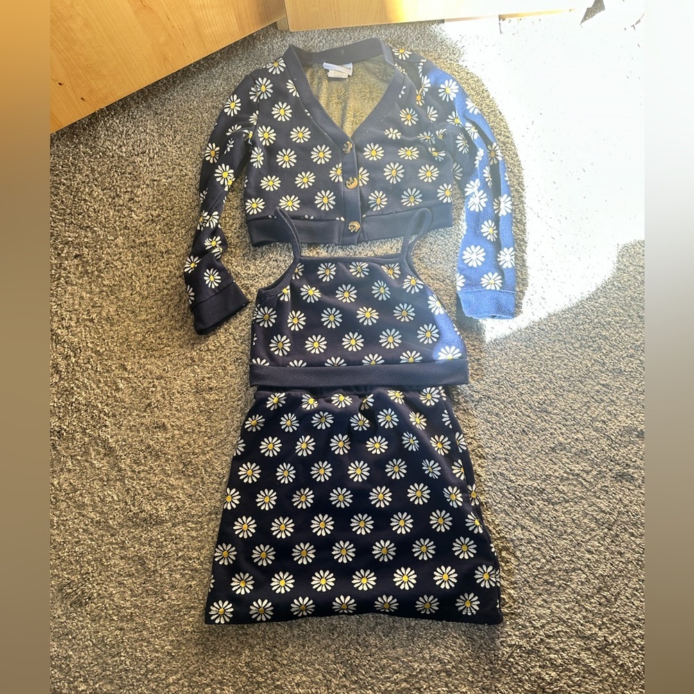 Kid set skirt sweater n top